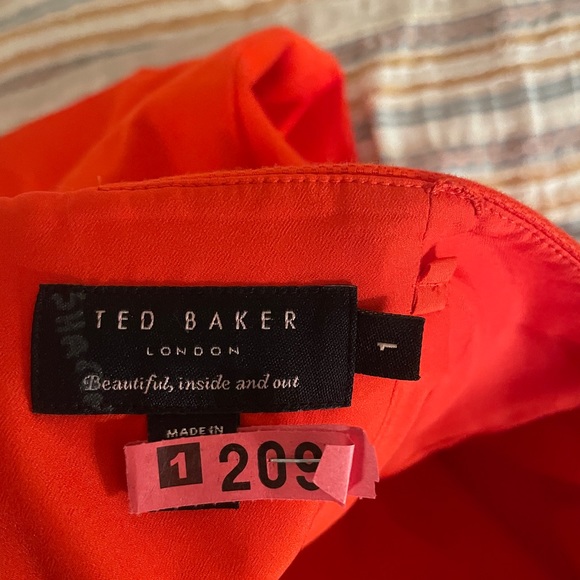 Ted Baker London Dry Cleaned Dress. Size 1 but fits like a 0. - Picture 4 of 10